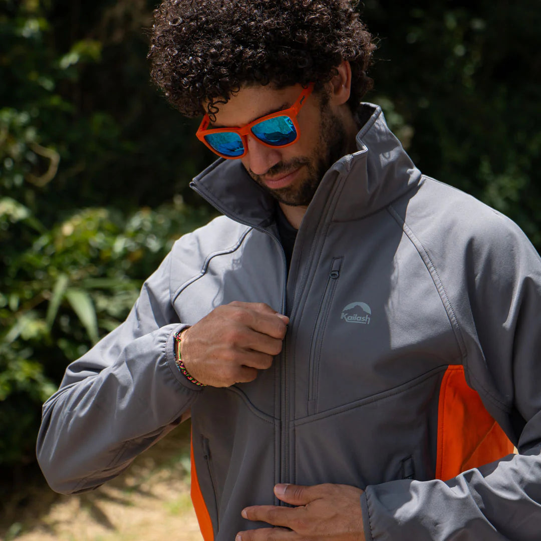 JAQUETA SOFTSHELL BARILOCHE MASCULINO CHUMBO/LARANJA