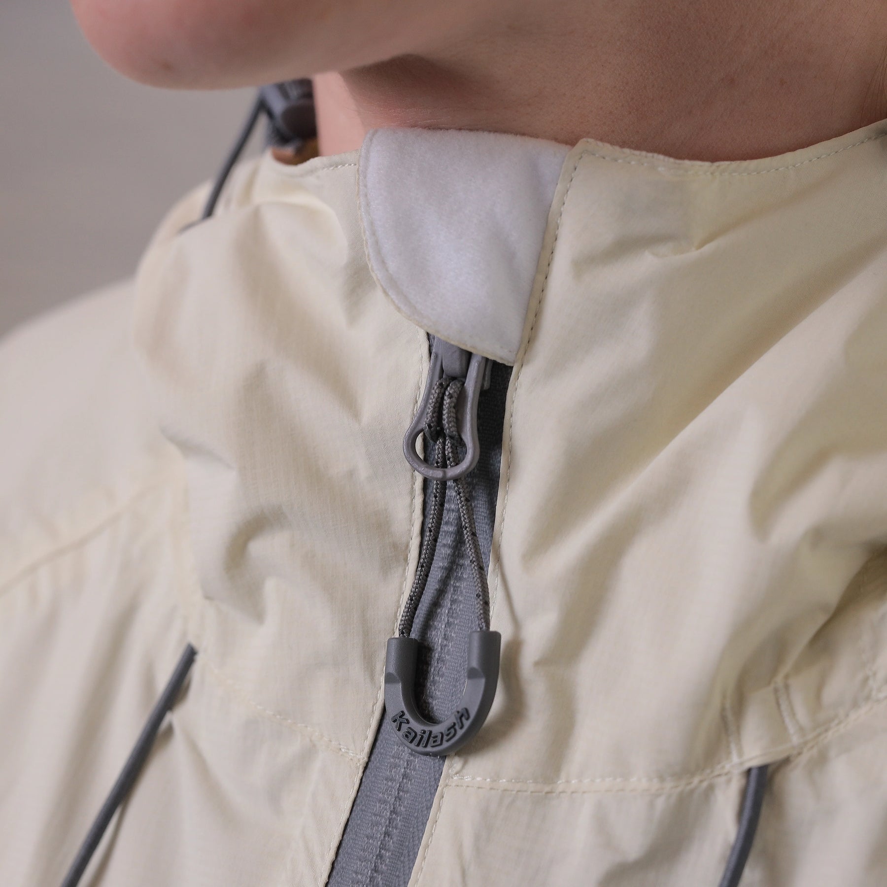 JACKET ANORAK WATERPROOF ANDES X-LITE FEMININA UTMB OFF WHITE