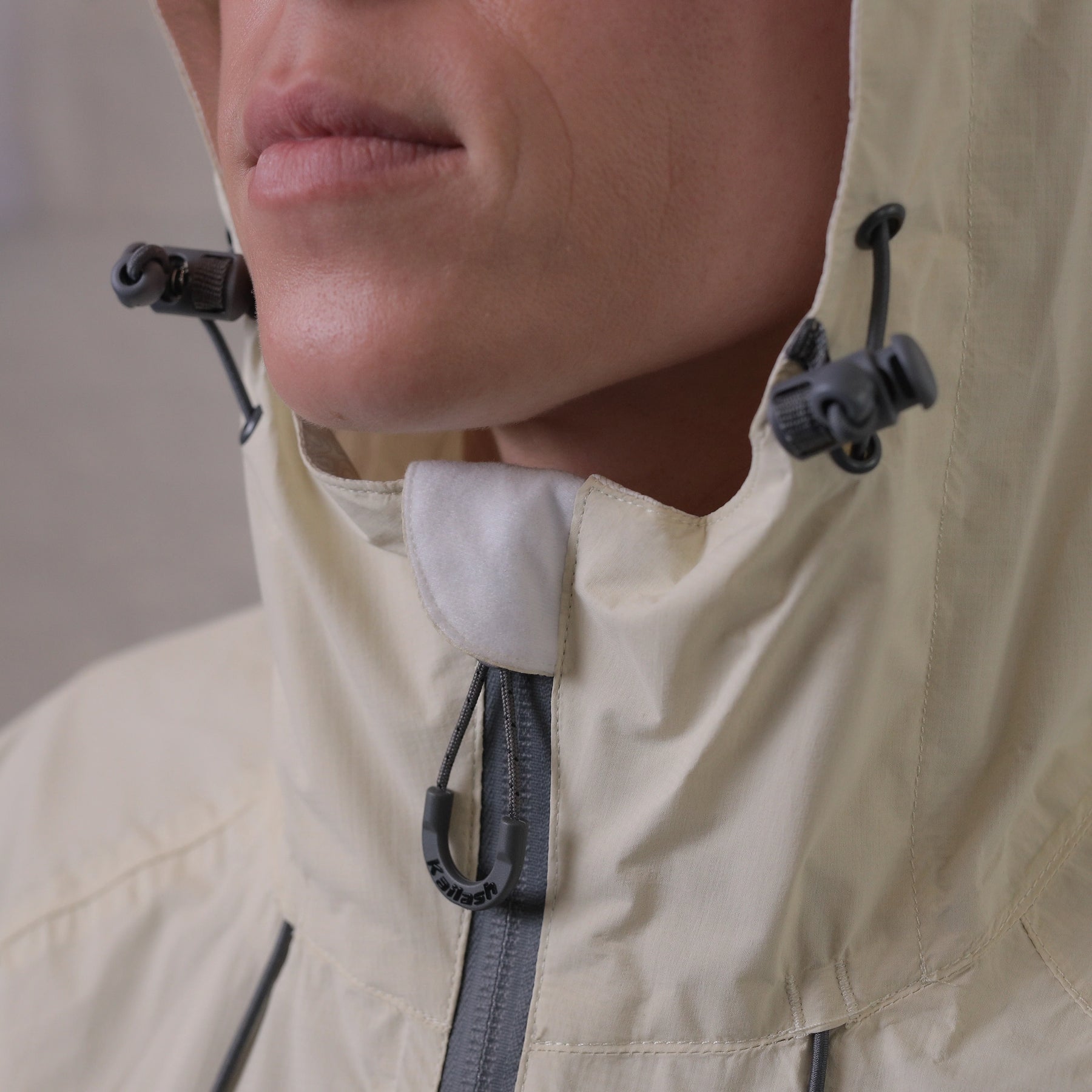 JACKET ANORAK WATERPROOF ANDES X-LITE FEMININA UTMB OFF WHITE