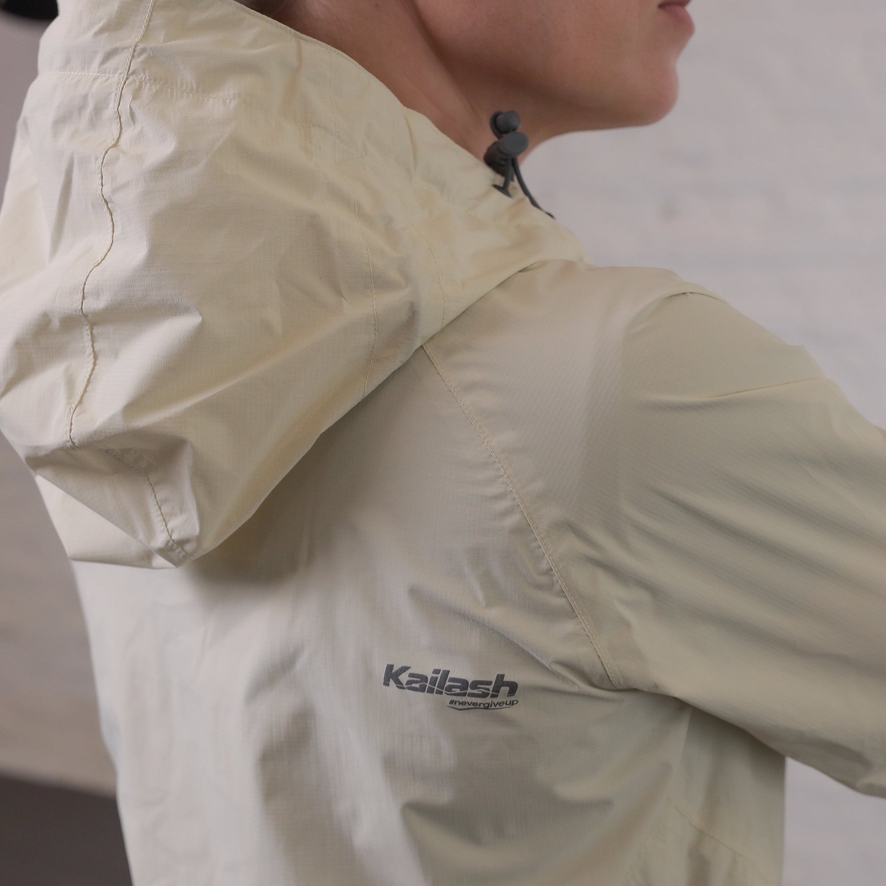 JACKET ANORAK WATERPROOF ANDES X-LITE FEMININA  UTMB OFF WHITE