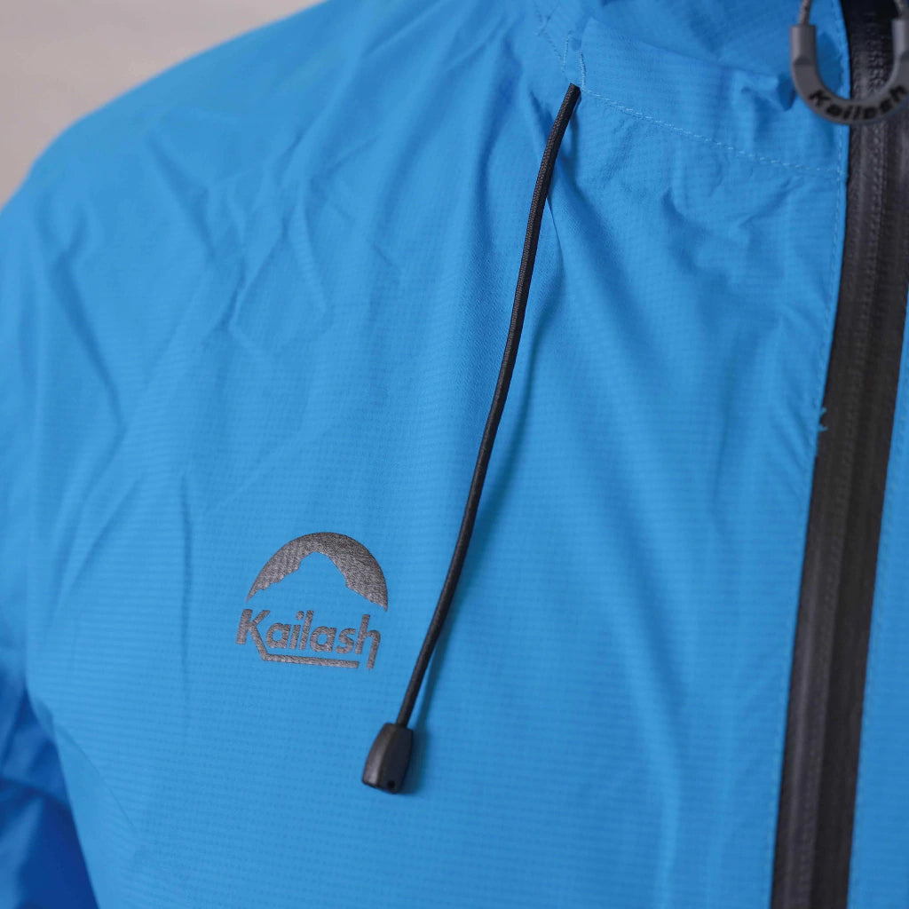 JAQUETA ANORAK IMPERMEÁVEL ANDES X-LITE MASCULINO AZUL CIANO UTMB