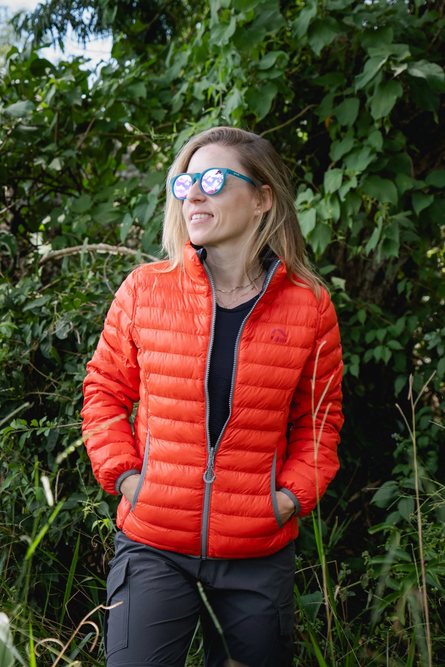 JAQUETA PUFFER DUPLA FACE PLUMA GANSO FEM. PRETO/LARANJA ESCURO