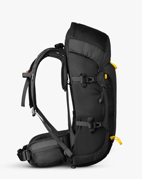 Mochila Cargueira Galapagos Charger Preta 50 L