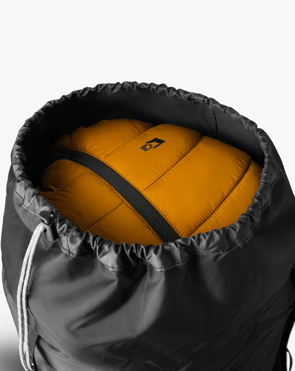 Mochila Cargueira Galapagos Charger Preta 50 L