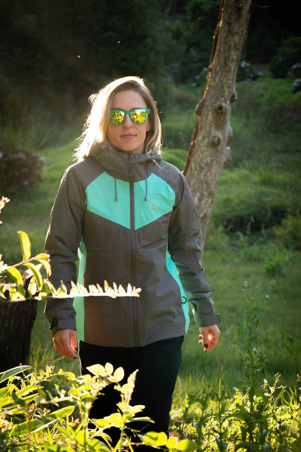 JAQUETA ANORAK IMPERMEAVEL ANDES FEMININO CHUMBO/AZUL TIFFANY
