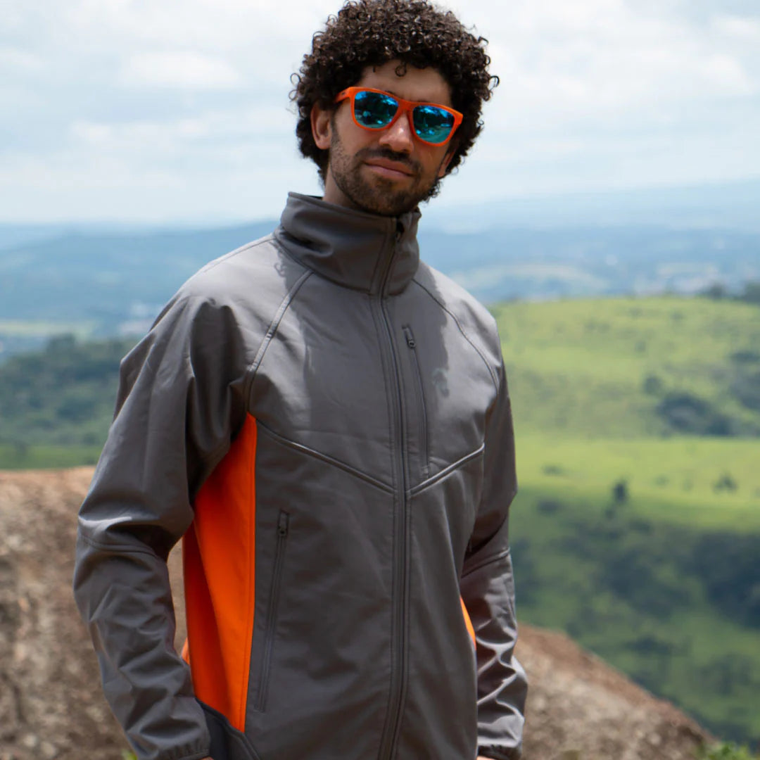 JAQUETA SOFTSHELL BARILOCHE MASCULINO CHUMBO/LARANJA